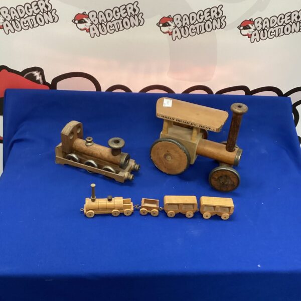Handmade wooden traction engine from Dent Crafts, a vintage folk art collectible.