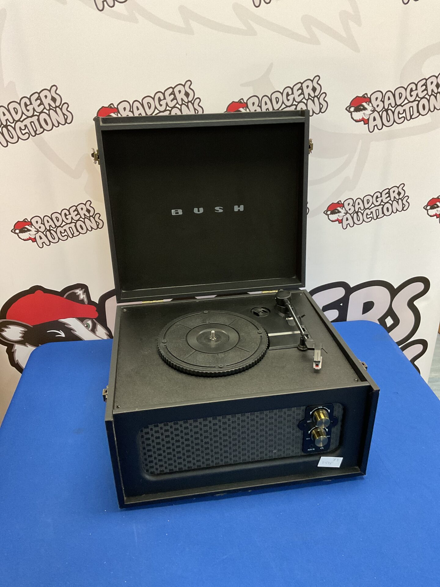 132 Bush retro style record player (no power supply)