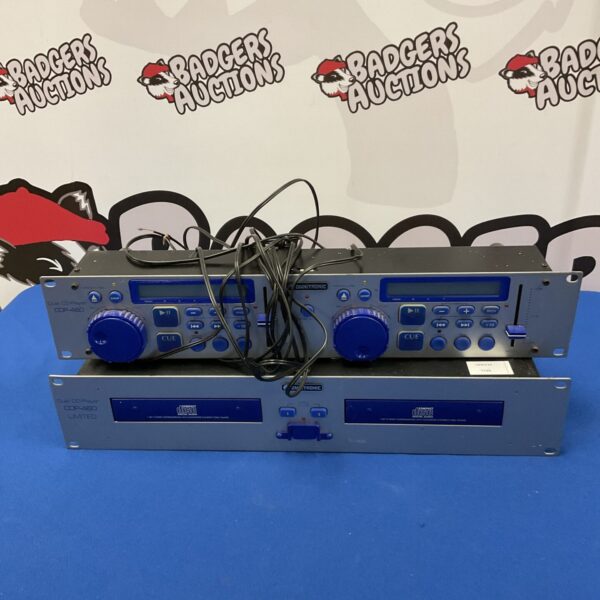 Vintage Omnitronic cdp-460 CD player rackmount audio equipment.