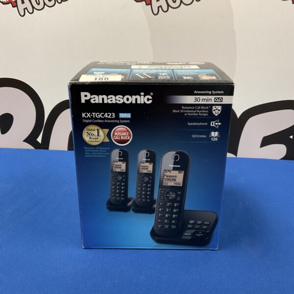 Panasonic kx-tgc423 triple handset cordless phone system