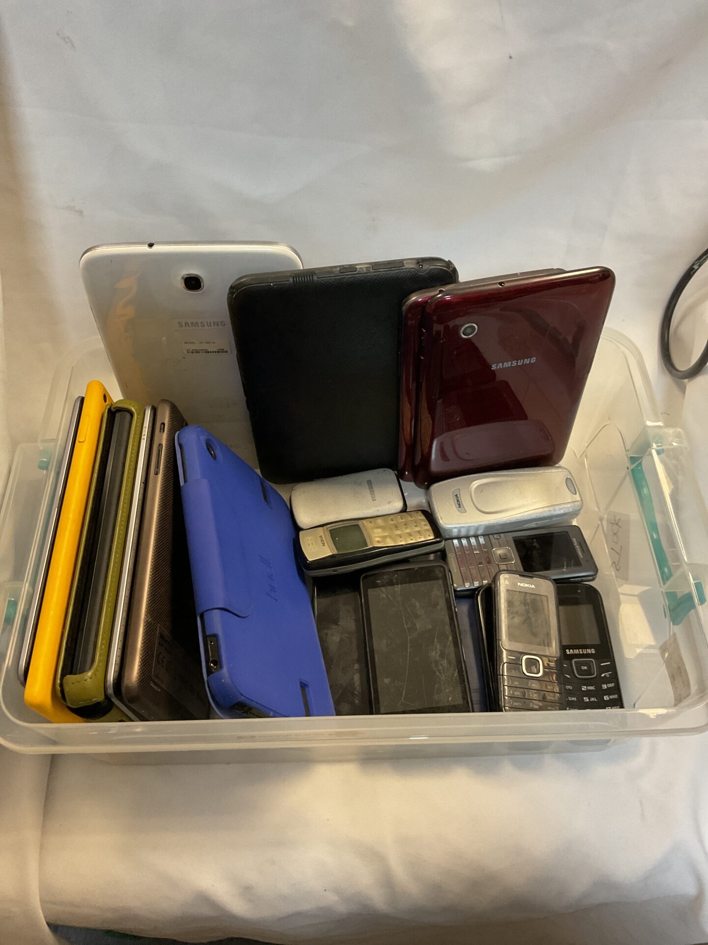 221 Box of tablet computers & mobile phones inc samsung