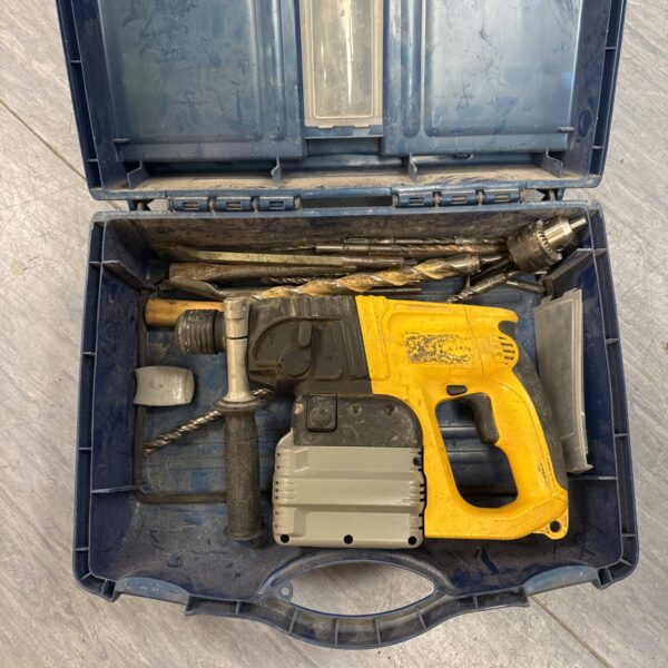 Floureon SDS drill in open carry case