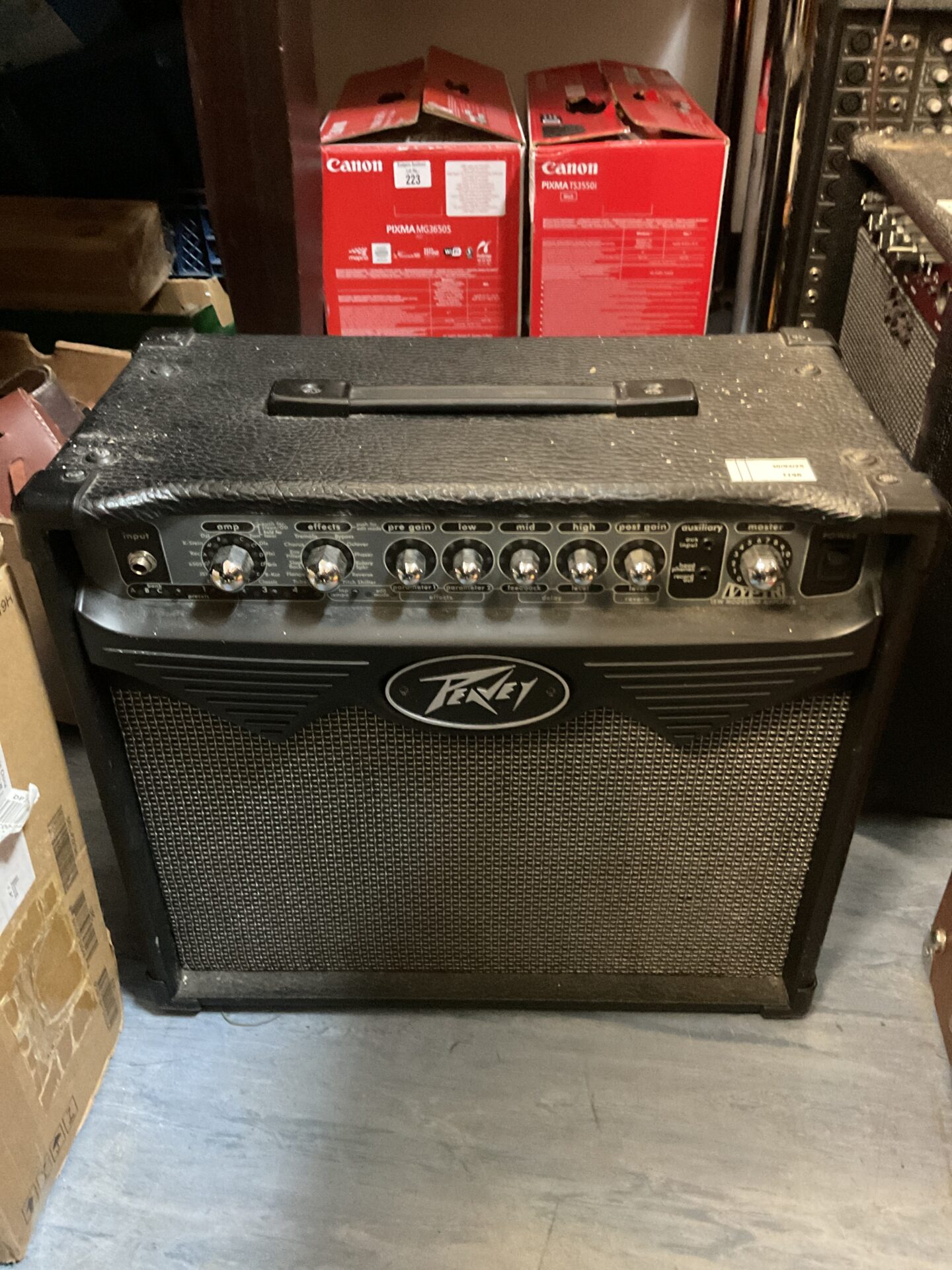 247 Peavey vypyr 15w modelling guitar amp