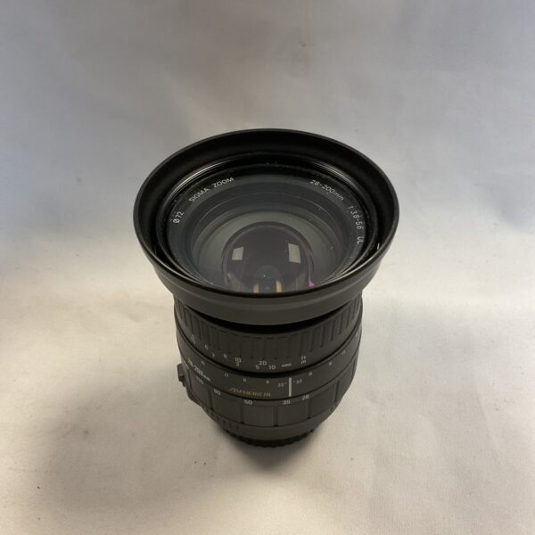 Sigma 28-200mm zoom lens for photography.