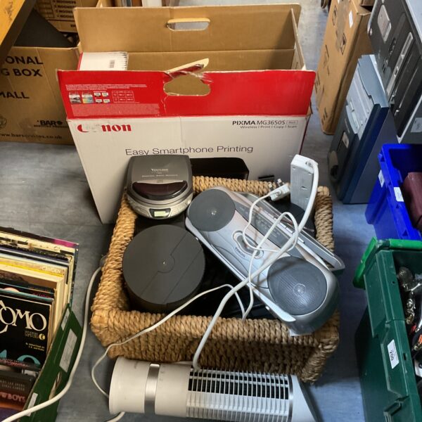Mixed lot featuring a Canon Pixma printer and vintage cassette radio.