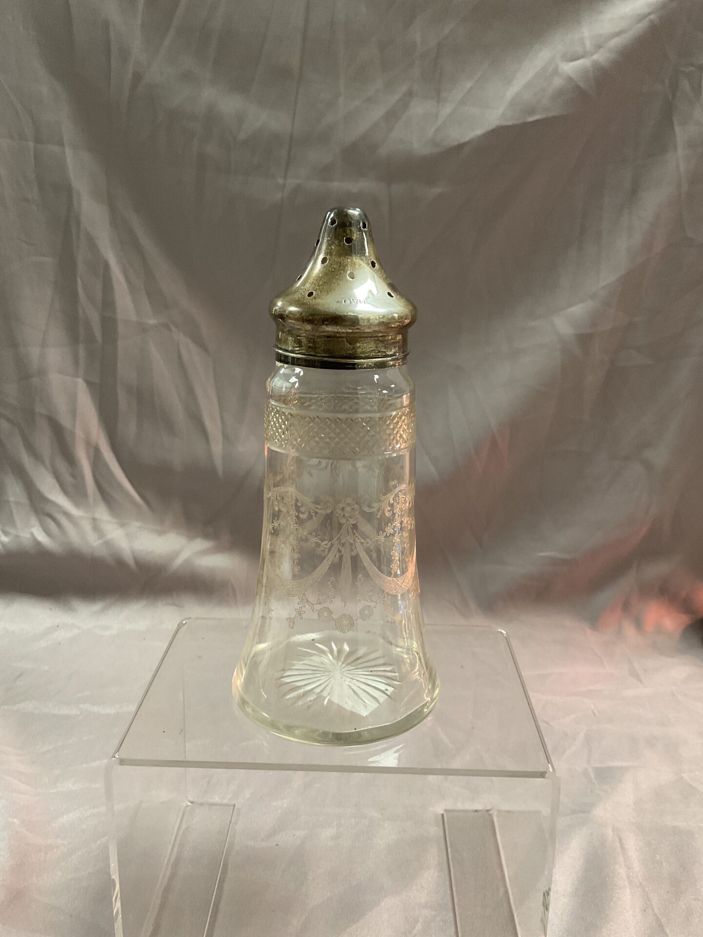 963 Chester Hallmarked Silver topped Sugar sifter
