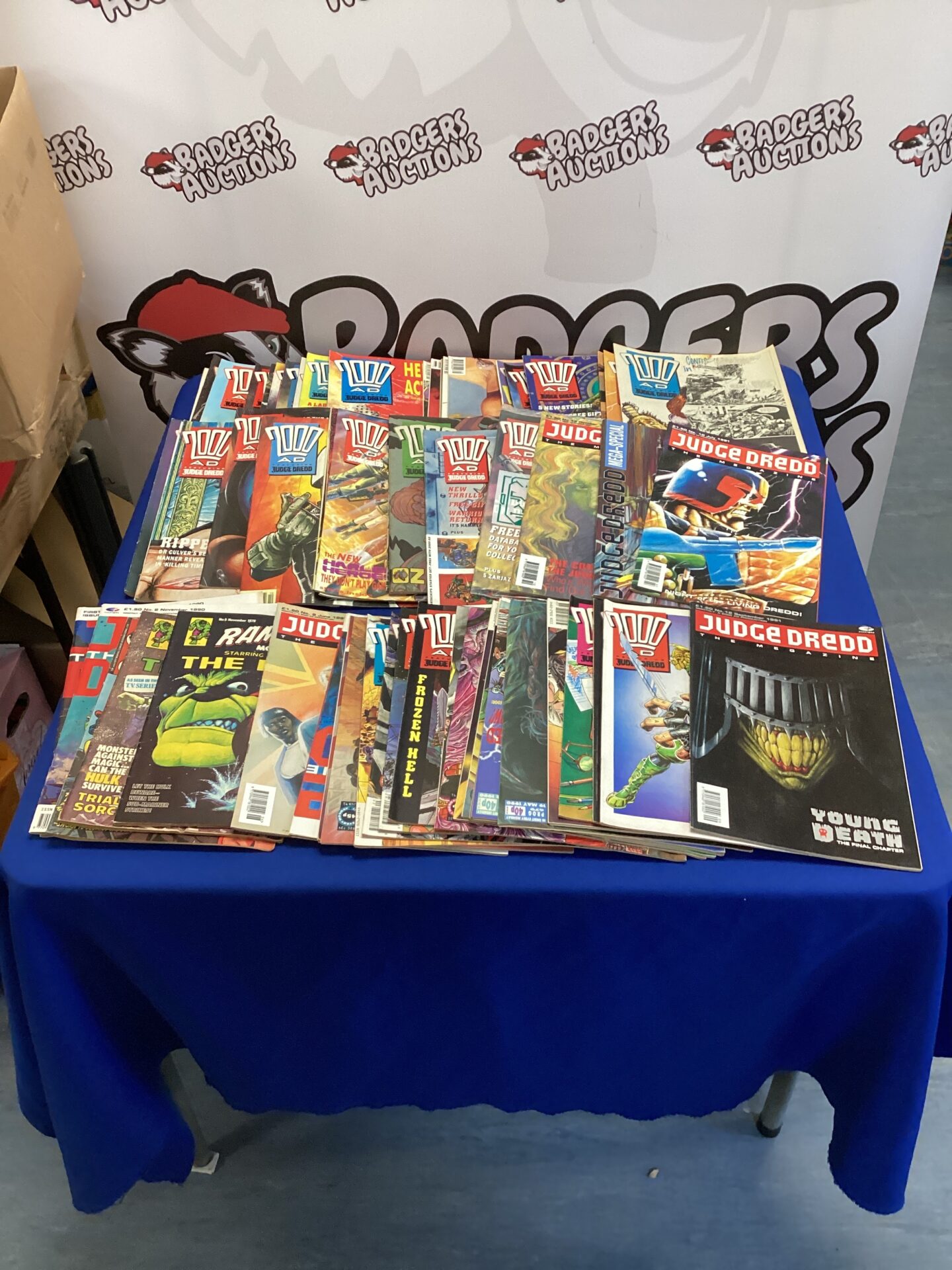 578 Large collection of 2000AD judge dredd comics