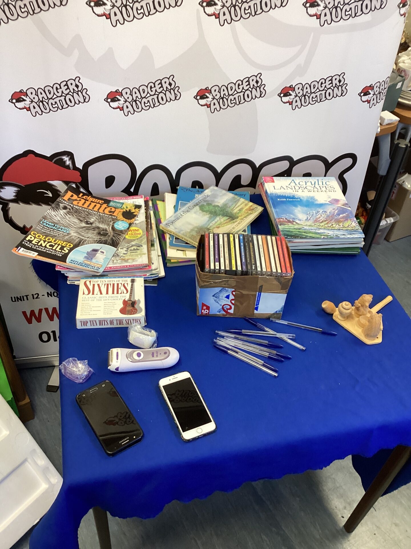 384 Selection of Art Books and other items