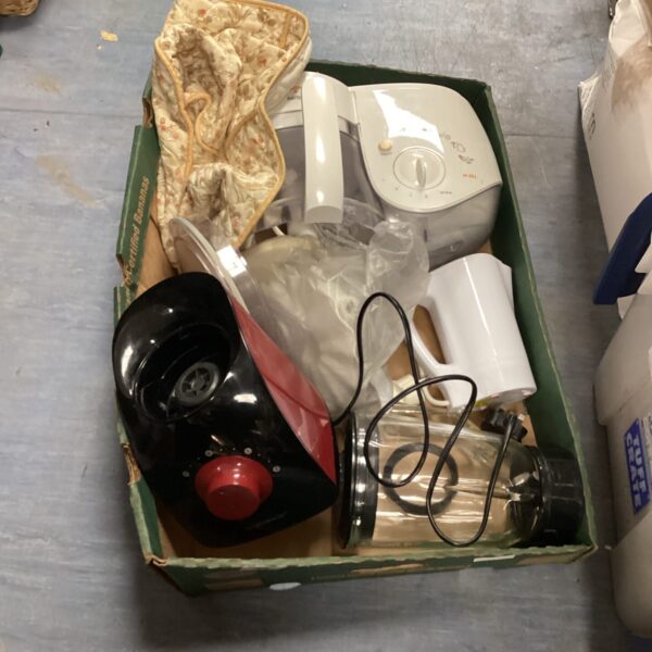 Vintage kitchen utensils lot including Philips mixer and Algostar.