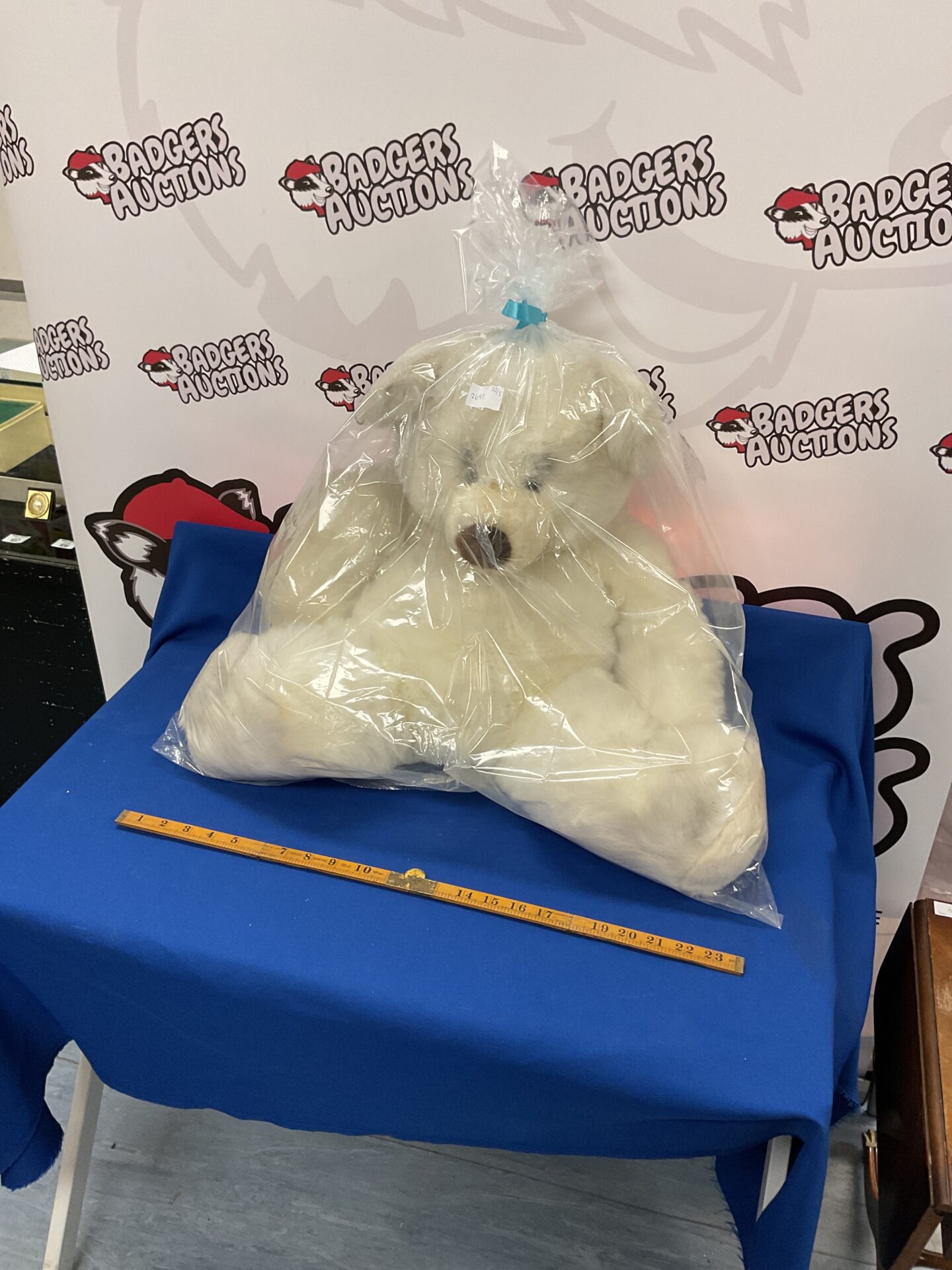 474 Large White Gift Wrapped Polar Bear