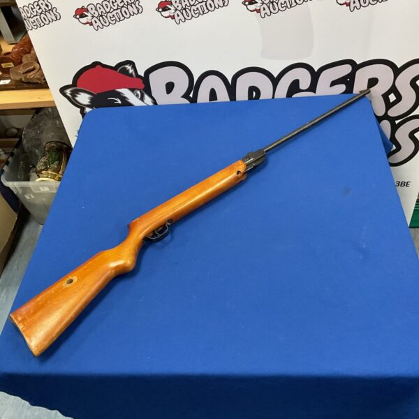 Vintage Suhl model 303 air rifle for restoration project.