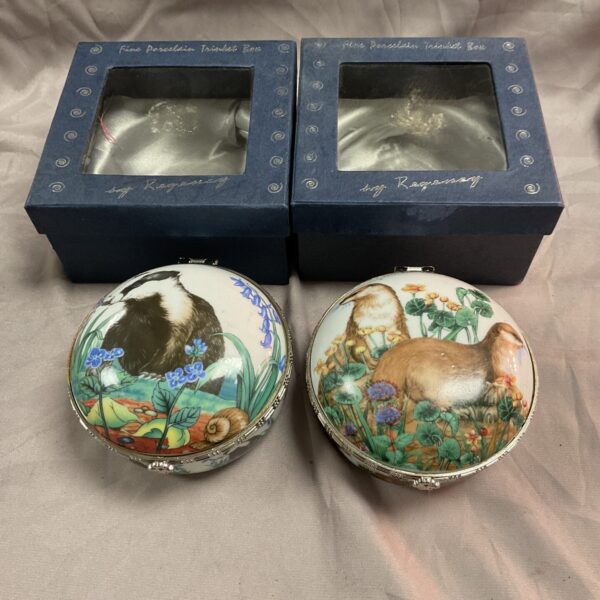 Regency Fine Arts porcelain trinket box featuring an eagle.