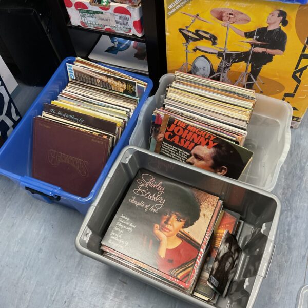 Large lot of vintage vinyl records including Shirley Bassey and The Carpenters.