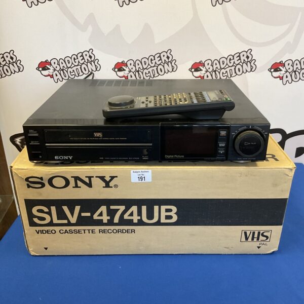 Front view of a vintage Sony SLV-474UB VHS recorder.