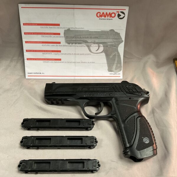 Gamo Pt85 Blowback co2 pistol with magazines, airgun for target practice.