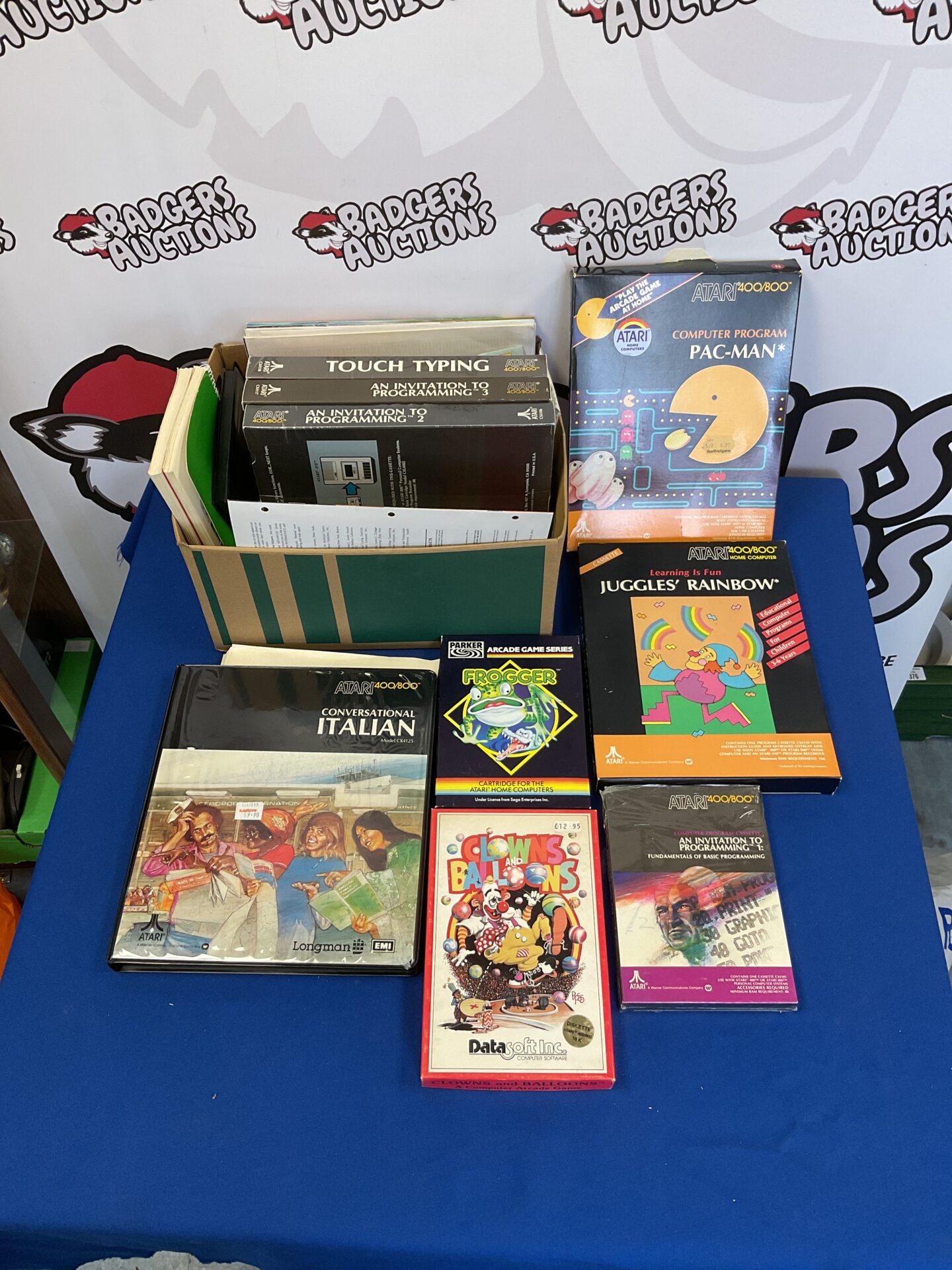 258 Box of atari 800xl & 400xl games & software