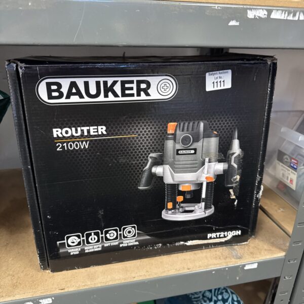 Bauker PRT210GH 2100w router power tool for woodworking.