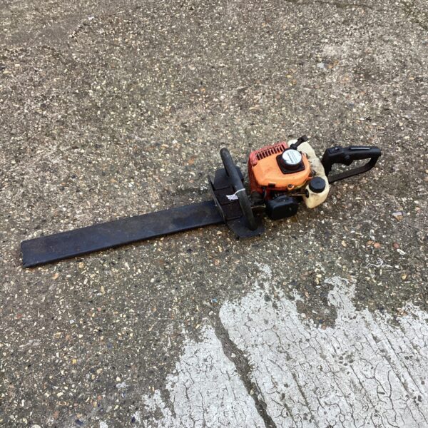 Silverline hedge cutter showing side view of blade and engine.