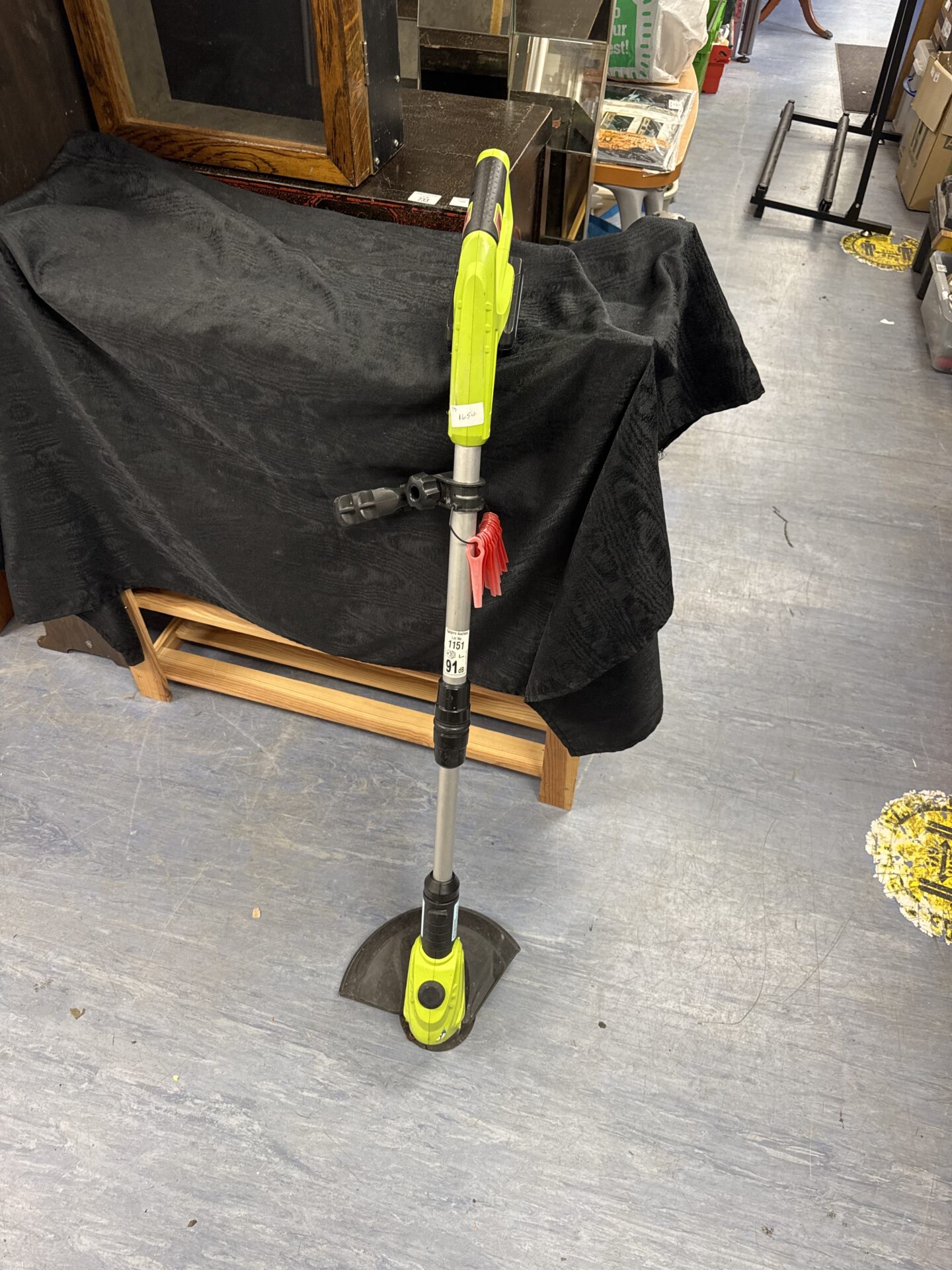842 Garden gear cordless strimmer – untested, no charger