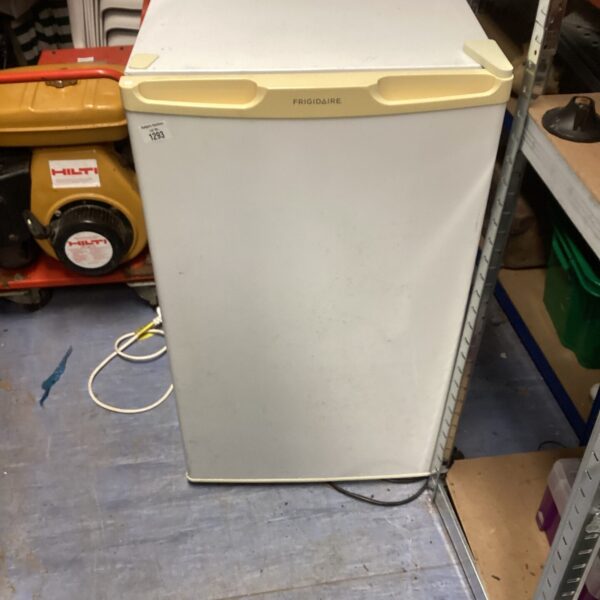 Vintage Fridgeaire larder fridge in a domestic setting.