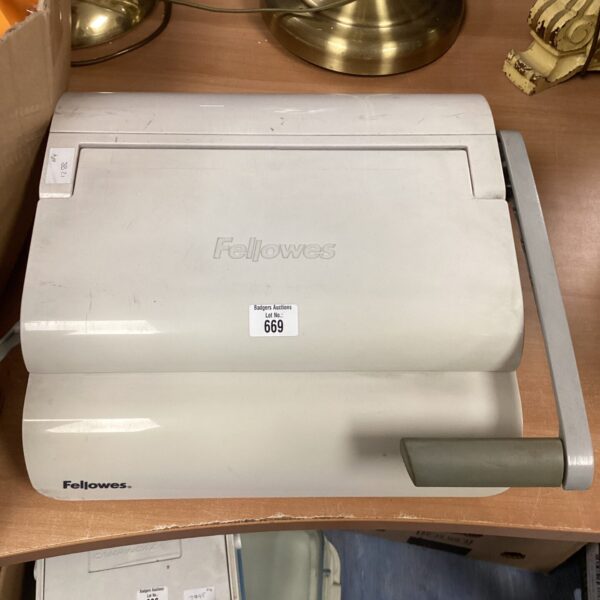 Fellows Pulsar 300 ring binding machine for document binding.