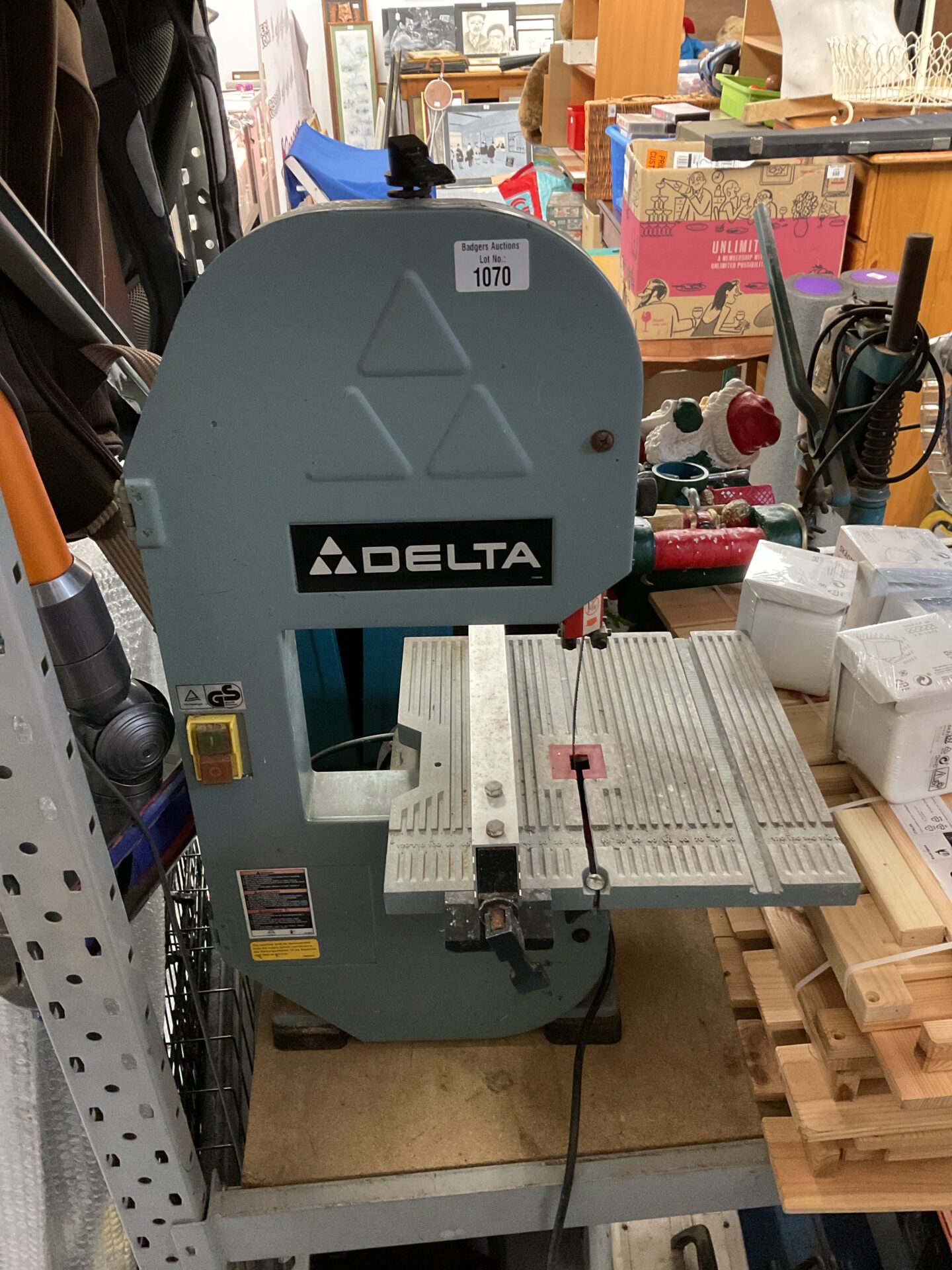 1070 Delta band saw power on but blade doesn’t move