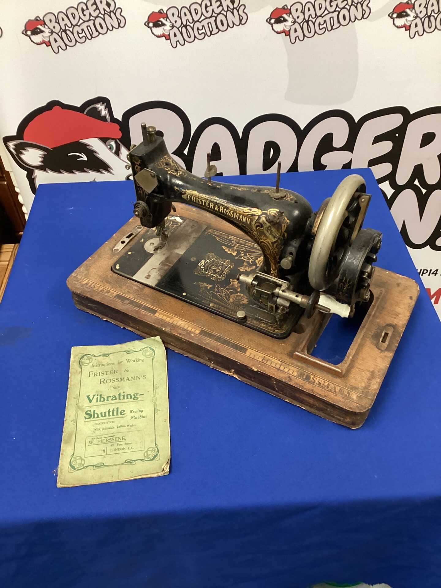 507 Vintage frister & rossman vibrating shuttle sewing machine