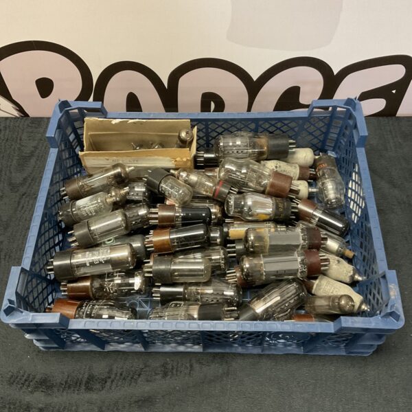 Collection of vintage radio valves including py33, cv1863 & u191.