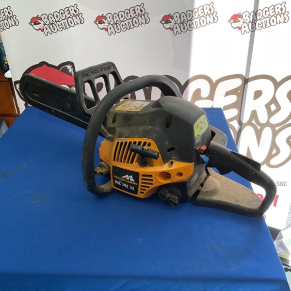 Vintage McCulloch Mac 742 petrol chainsaw for restoration.