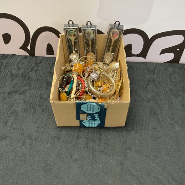 Mixed lot of vintage costume jewellery with spoon charms.