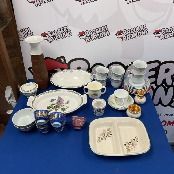 Mixed lot of vintage Portmeirion and Royal Doulton china pieces.