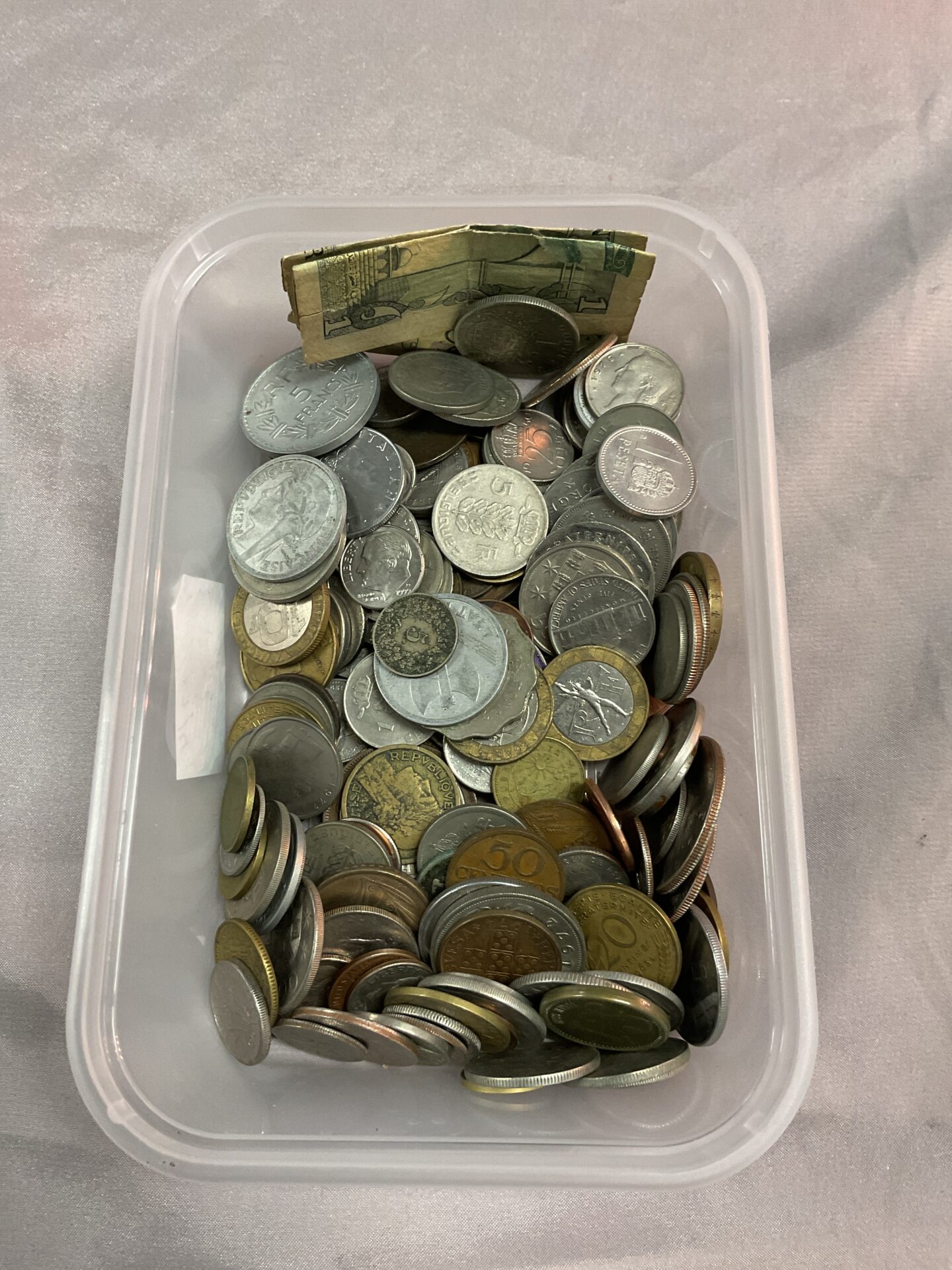 762 Selection of British and Foreign Coins
