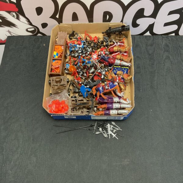 Bullyland medieval knights and horses lot with accessories.