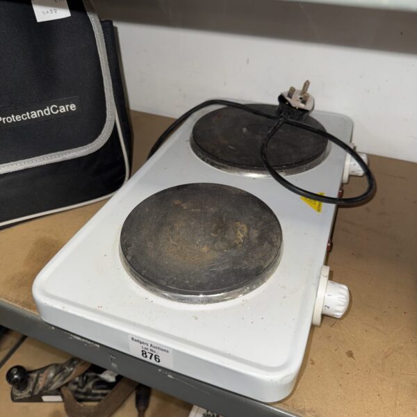 Used Sensiohome twin countertop hob for convenient cooking.