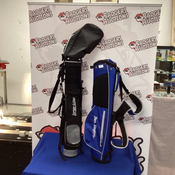 Pair of vintage pencil golf bags in good condition.