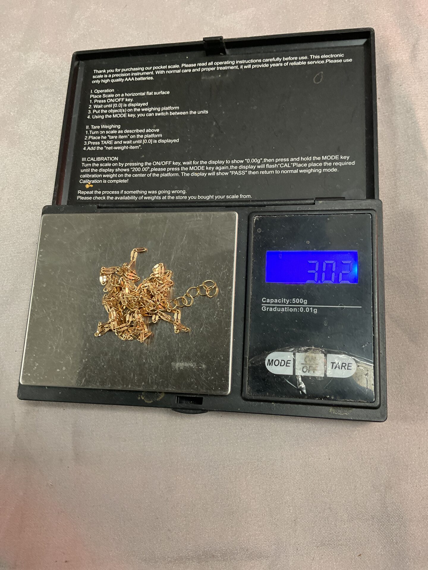 808 scrap 9ct gold chain 3.02g