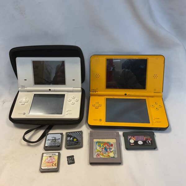 Nintendo DSi XL and DS Lite consoles for retro gaming enthusiasts.