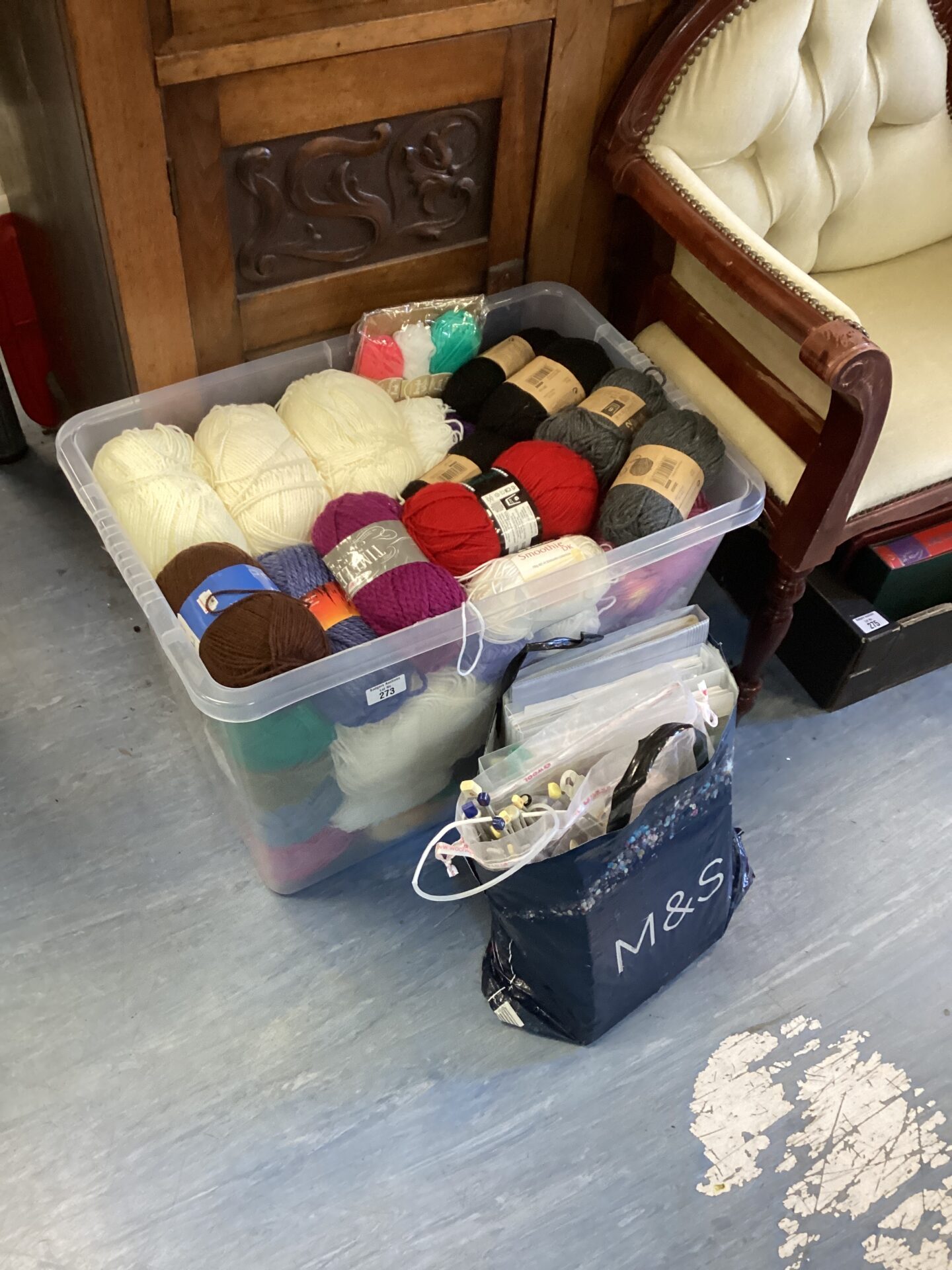 273 Large mount of knitting wool, needles and knitting books