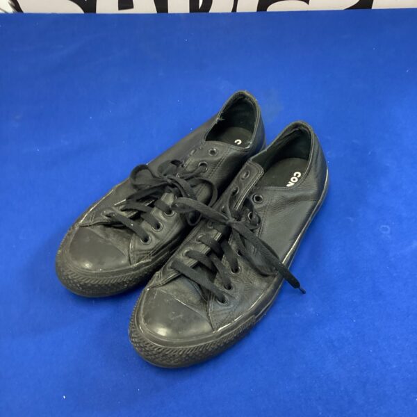 Black Converse All Star trainers size 11, classic canvas shoes.