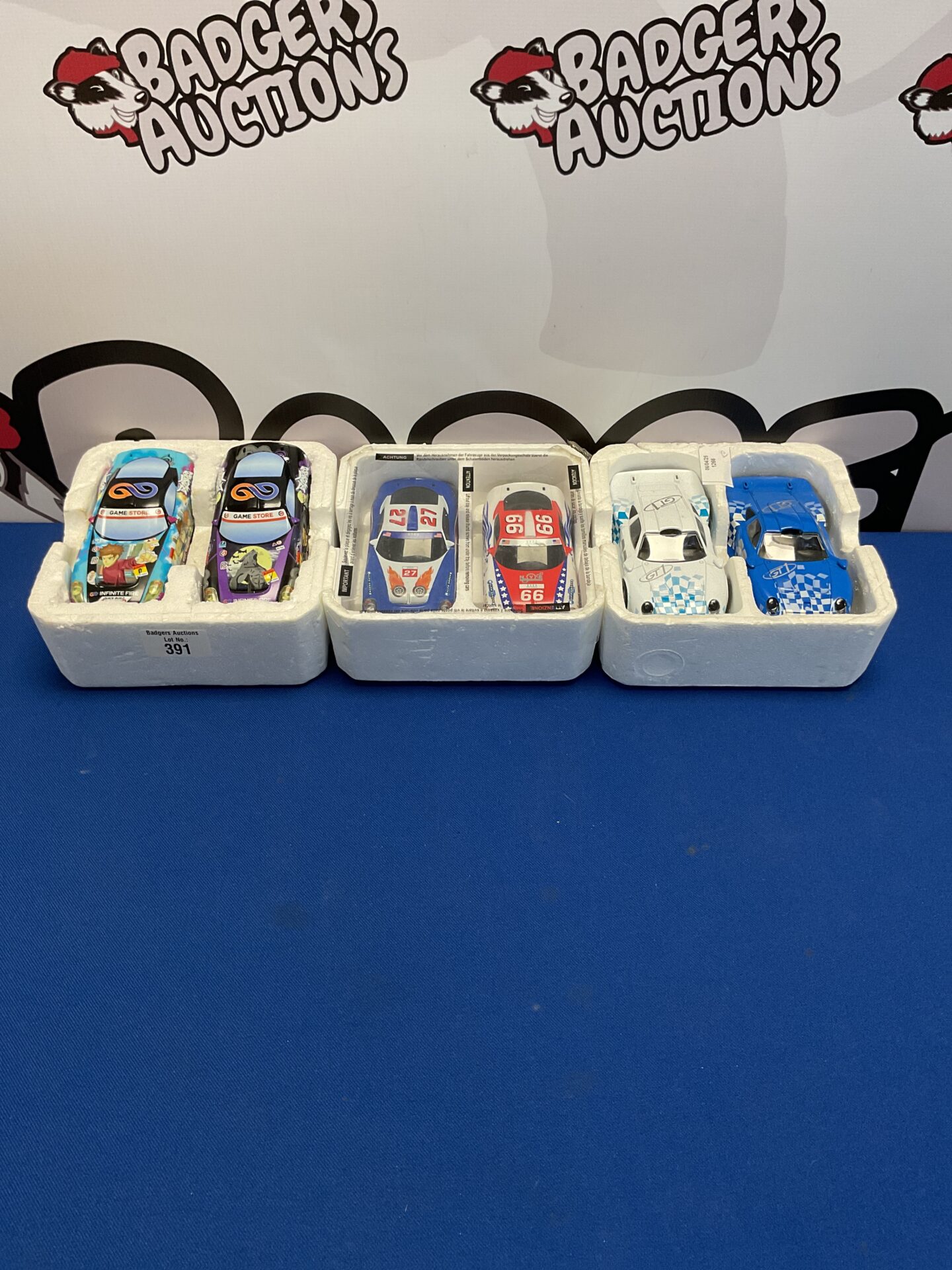 391 Six scalextric track cars