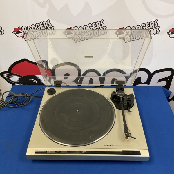 Vintage Pioneer PL-320 direct drive turntable for vinyl records.