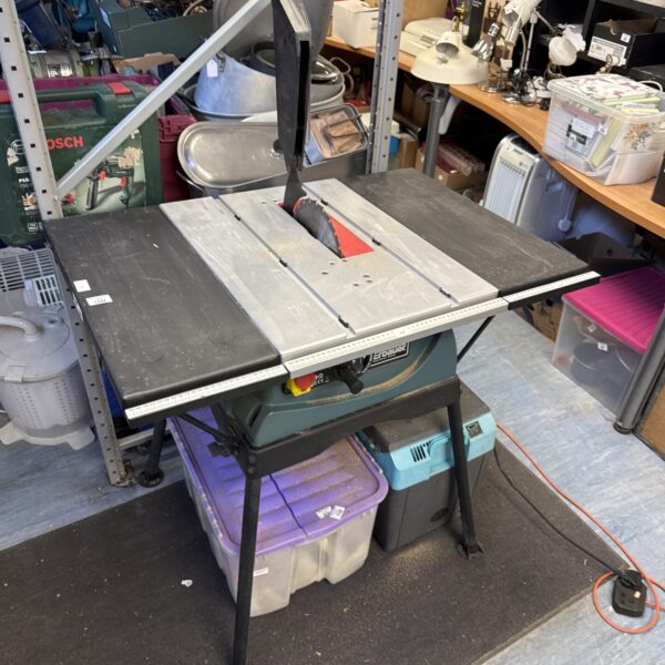 Large Erbauer saw bench for woodworking and DIY projects.