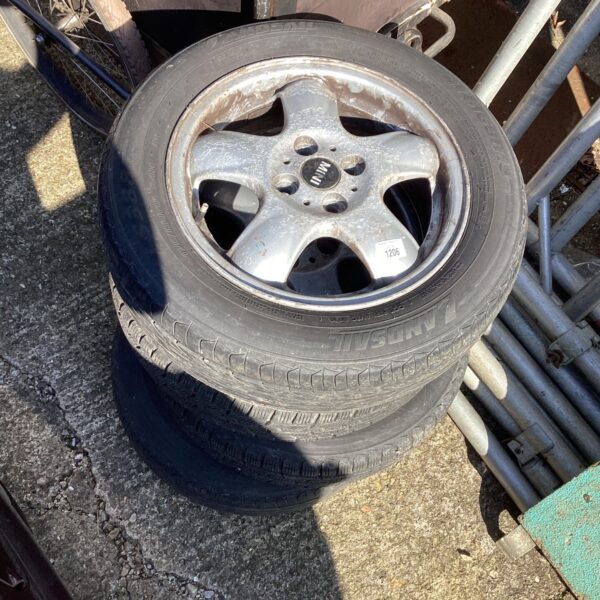 Silver Mini alloy wheel, close-up view.