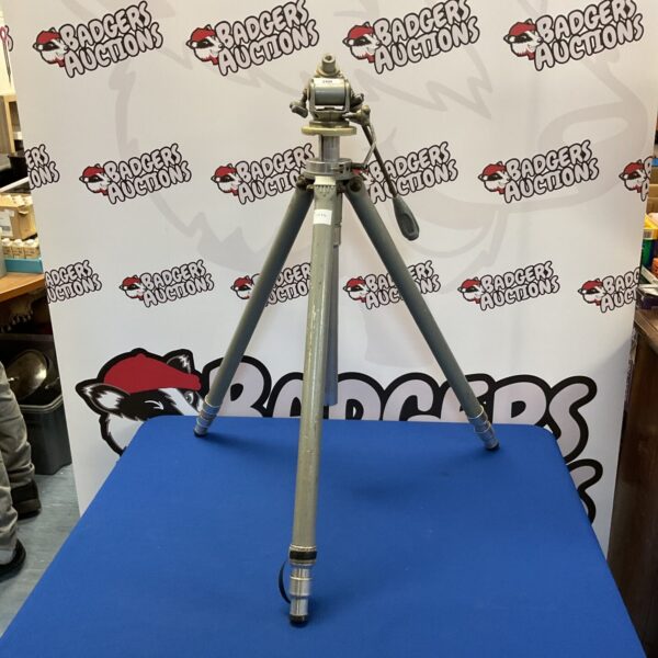 Vintage Gitza Cremaillere tripod with wooden legs and rack and pinion system.