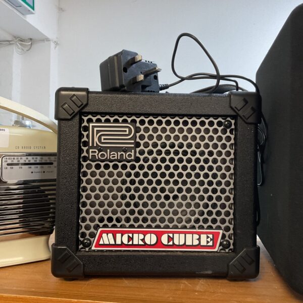 Roland Micro Cube guitar amplifier, compact and portable amp.