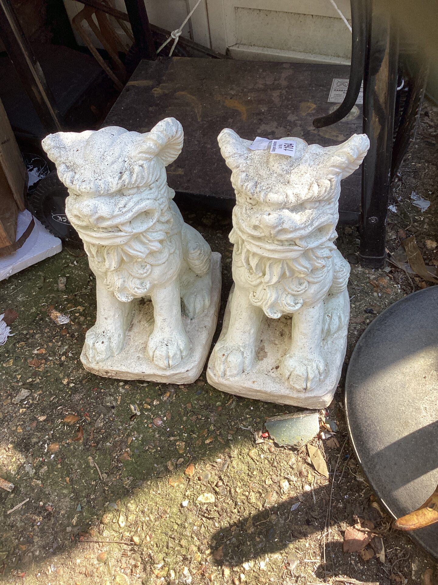 1164 Two dragon garden ornaments