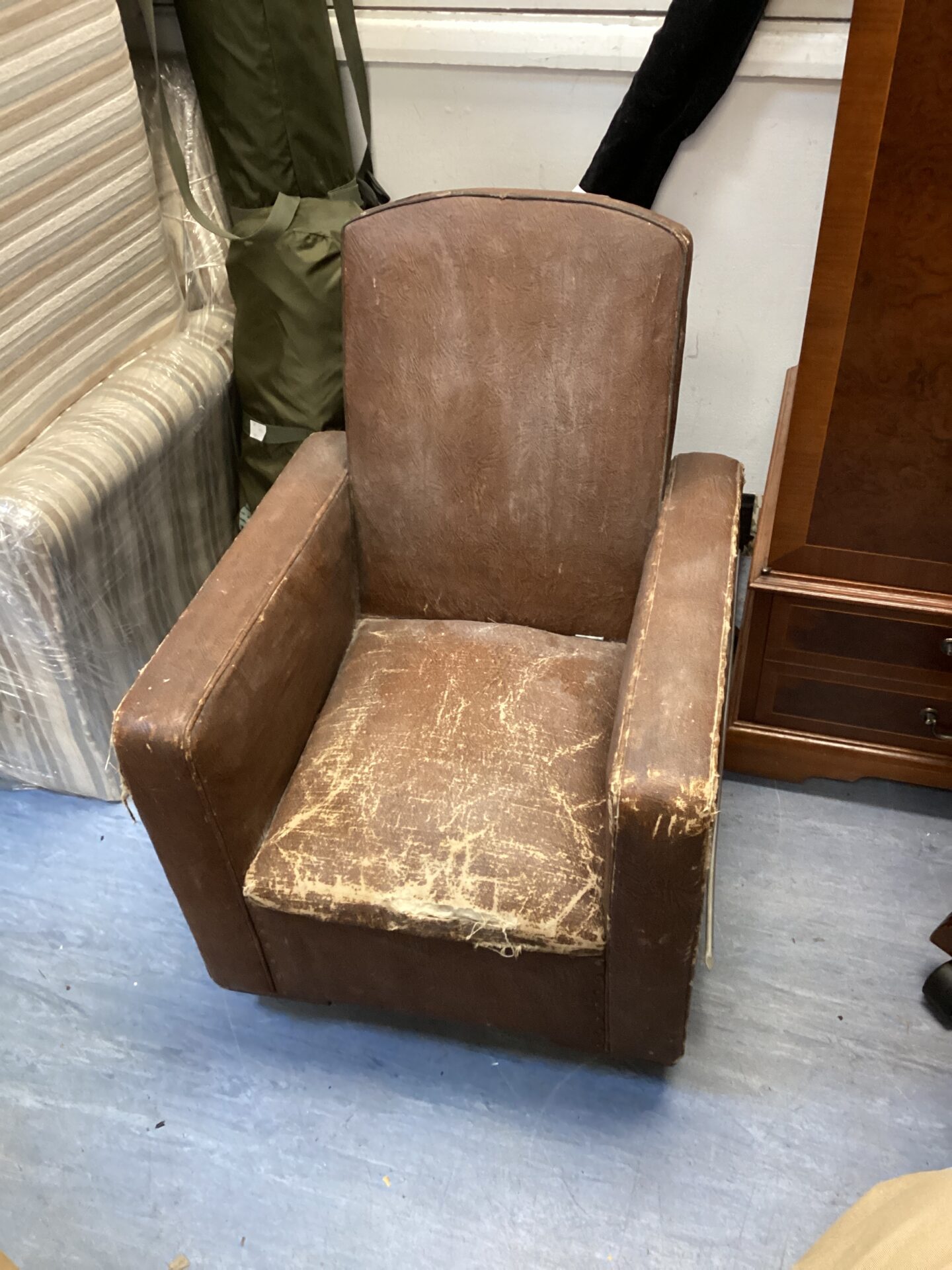 616 Vintage brown leather kids chair