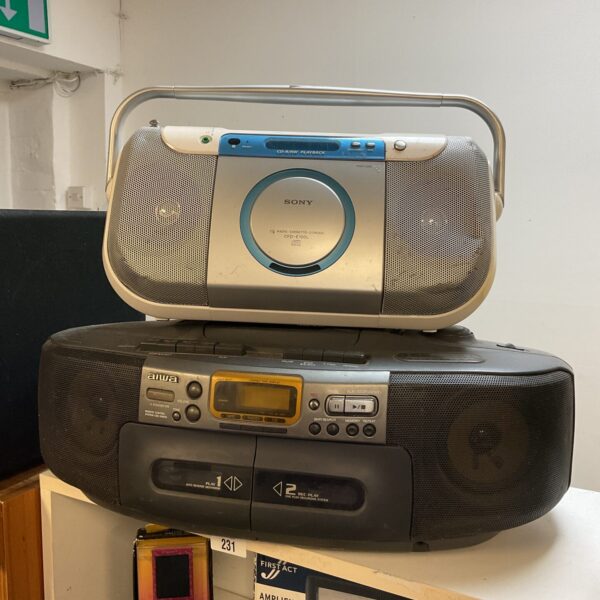 Sony cfd-e100l cd cassette radio & aiwa double cassette boombox