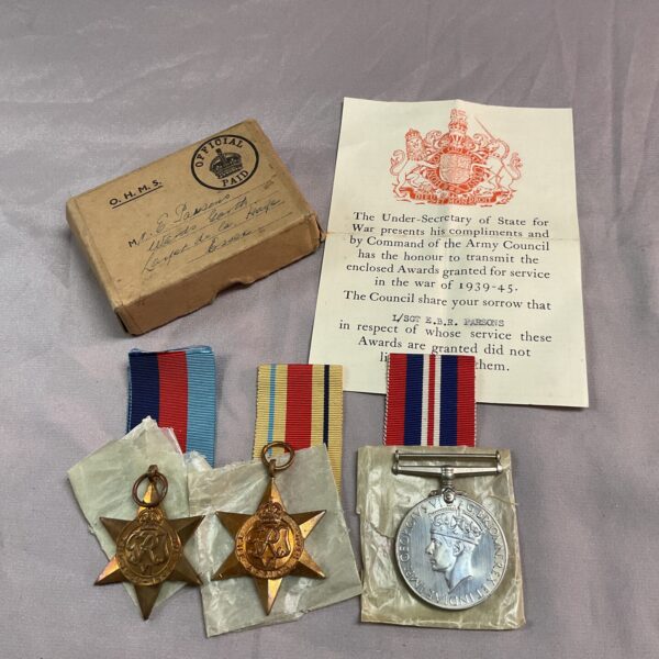 Named WW2 medal group to M.E. Parsons, including 1939-45 Star and Africa Star.