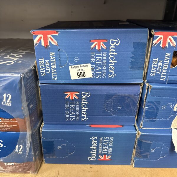 Three boxes of Butchers Lean Treats chicken flavour dog snacks.